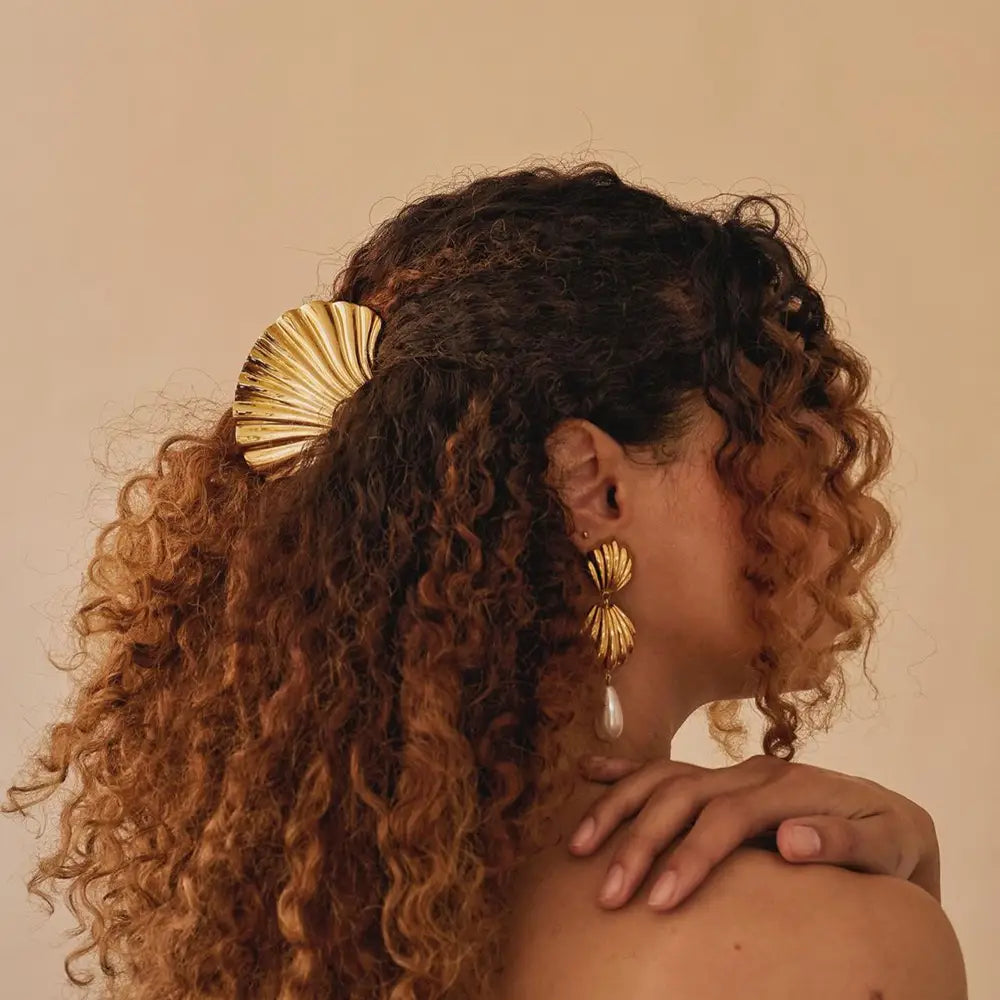 Shell-Shaped Metal Hair Claw Clip