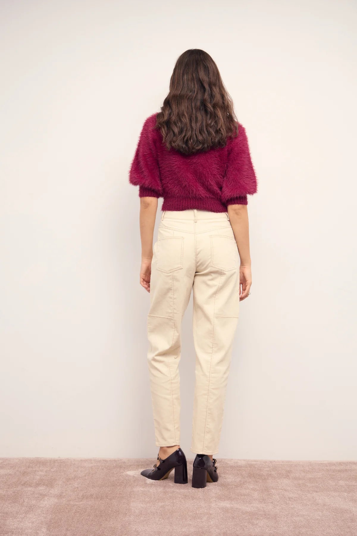 Alva Fluffy Cropped Knit