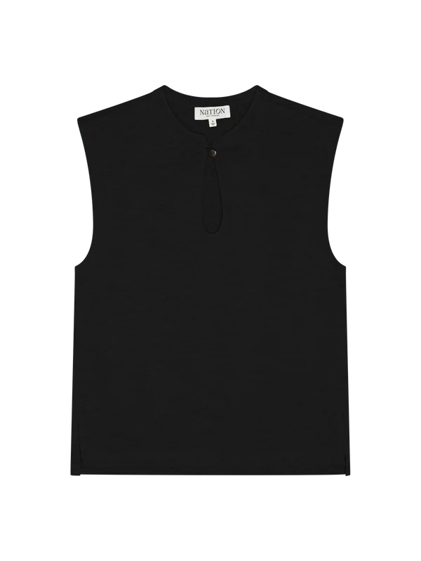 Luna Keyhole Tank