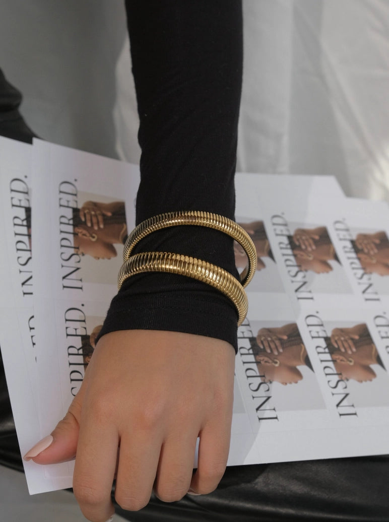 Cobra Bangles