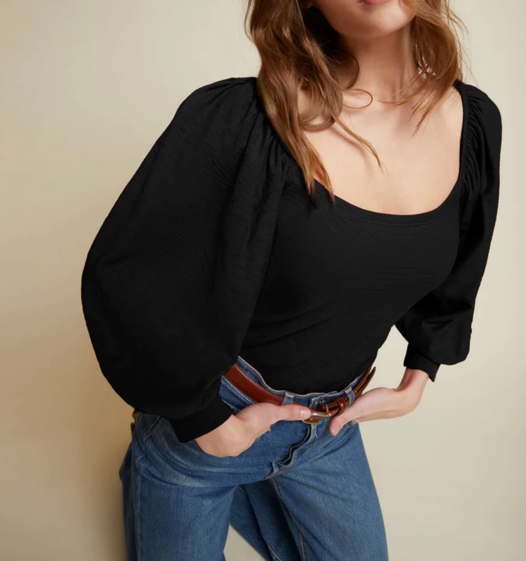 Dallyce Romantic Tee