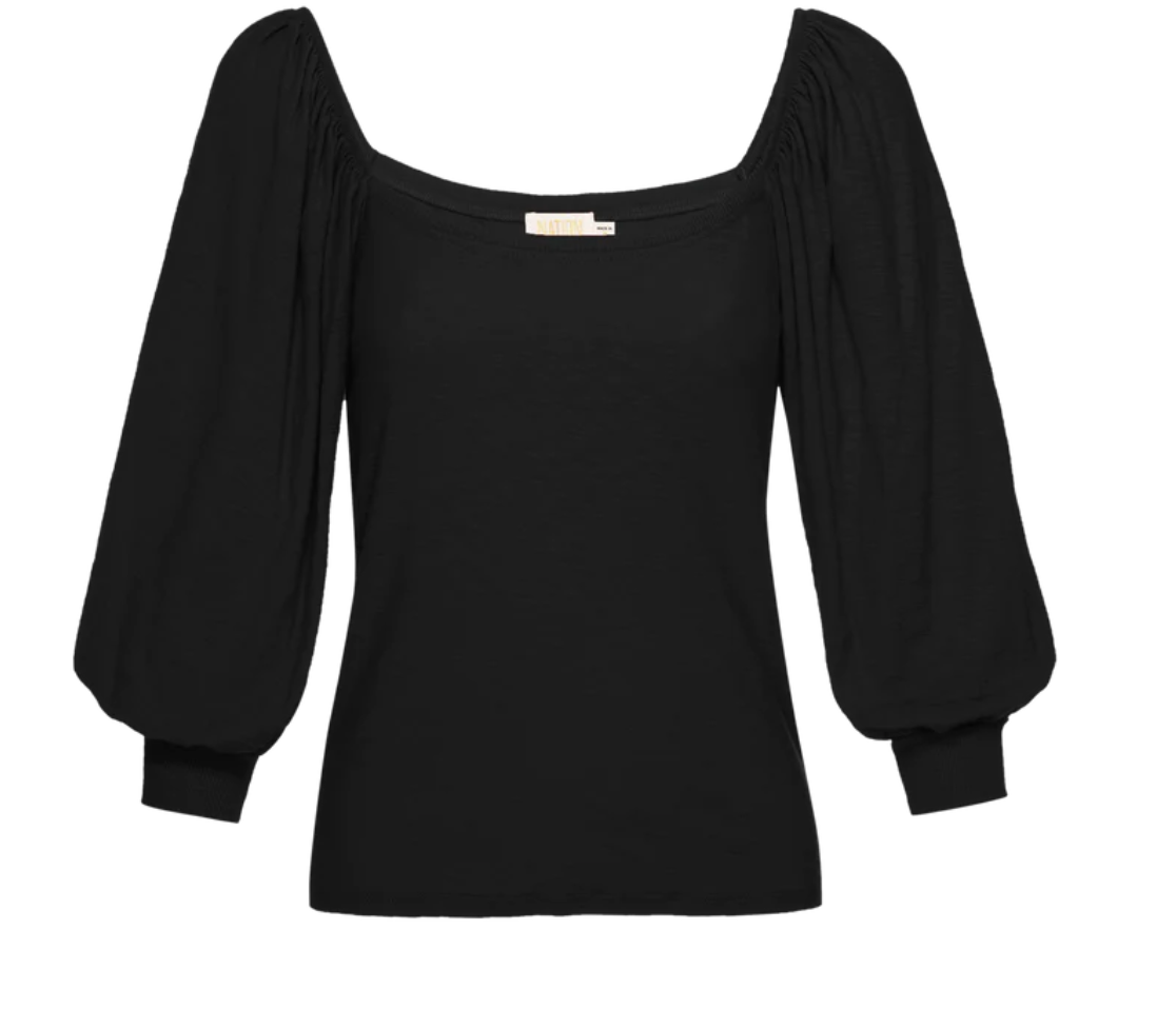 Dallyce Romantic Tee