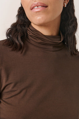 Hanadi Turtleneck