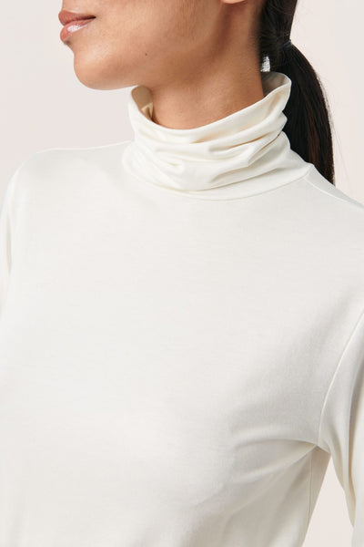 Hanadi Turtleneck