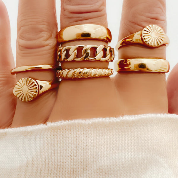 Eve Ring