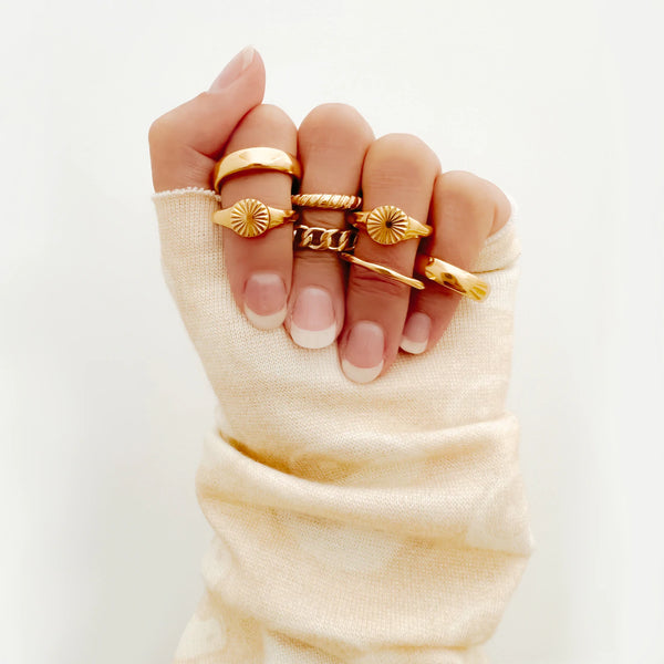 Eve Ring