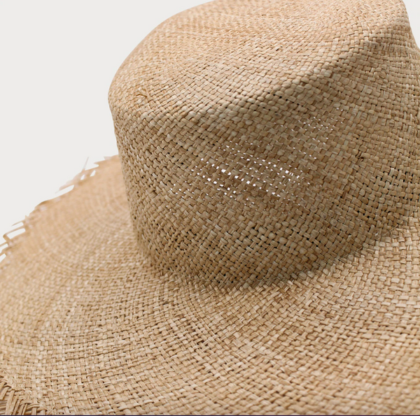 Leonora Boater in Natural