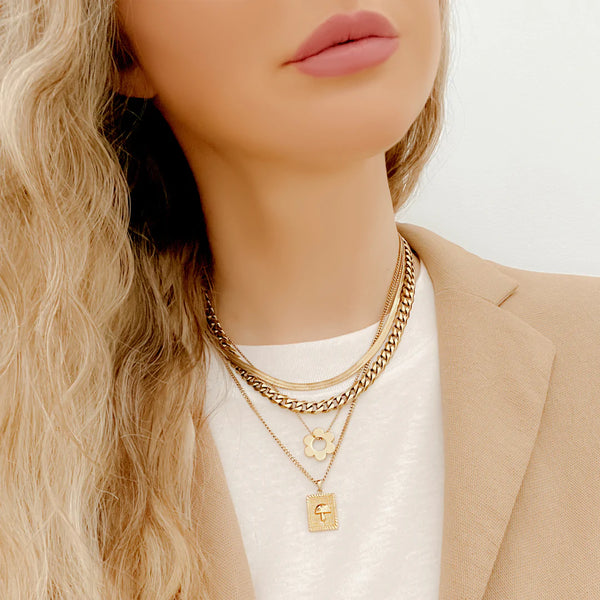 Kat Necklace